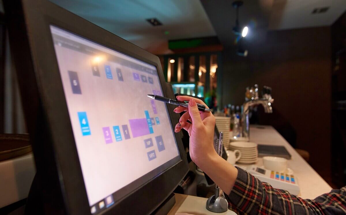 10 Restaurant POS System Features You Must Have